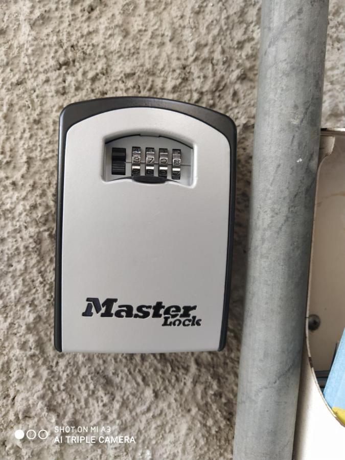 Ferienwohnung Un Oeil Sur La Cathedrale Aosta Exterior foto